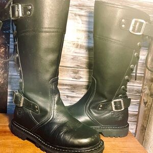 Woman’s Milwaukee Black Leather Boots